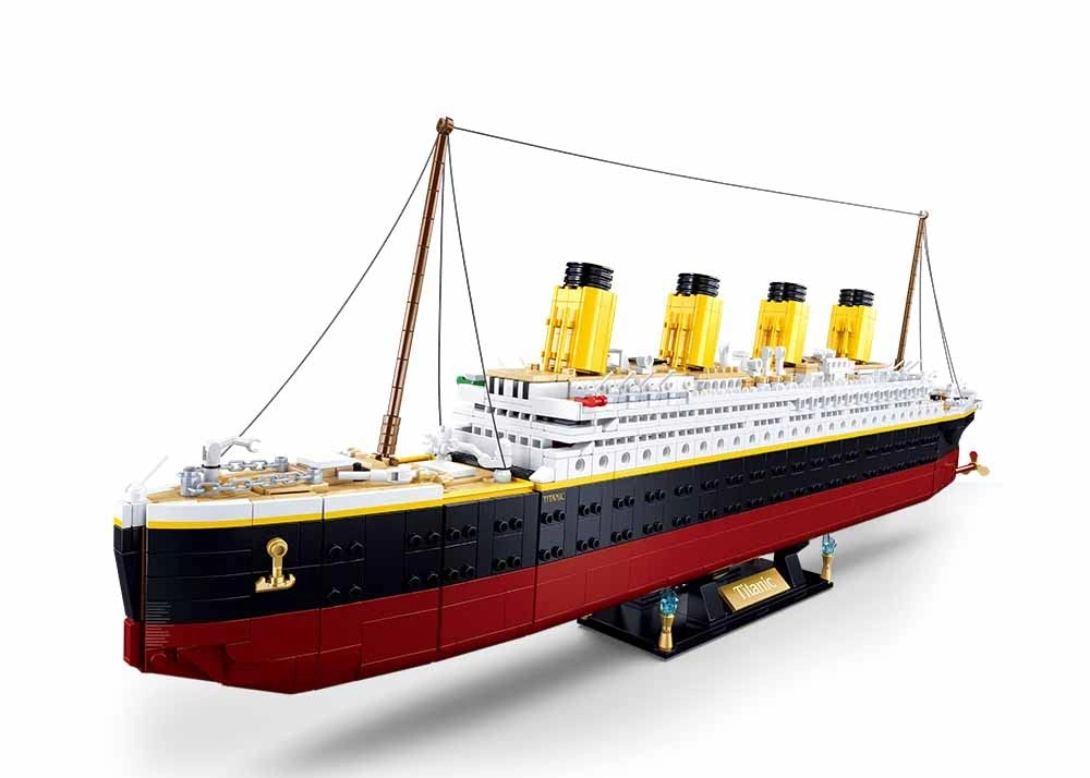 Sluban Titanic (M38-B1122) - 1:350