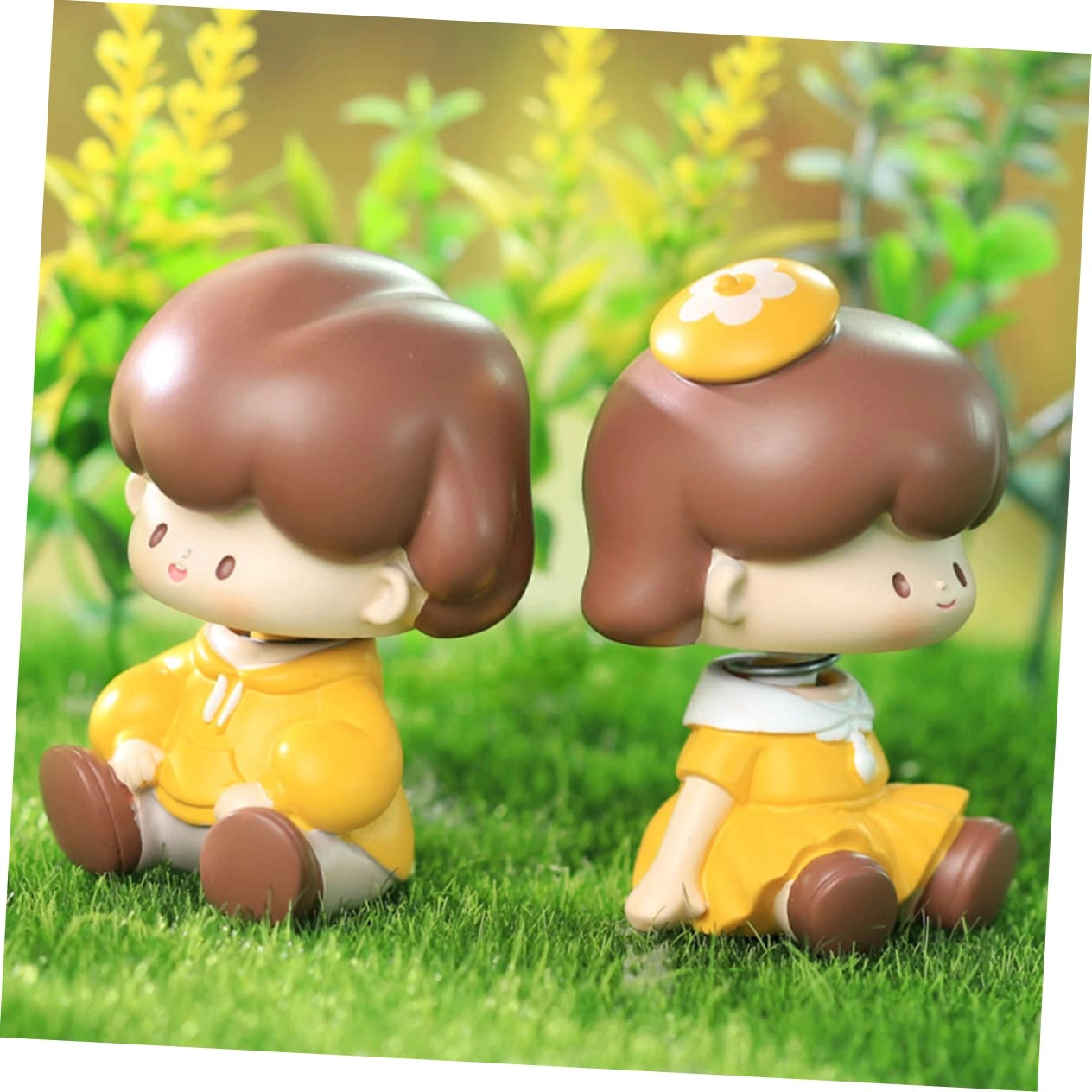 Shaking Head Miniature Figurines - Synthetic Resin
