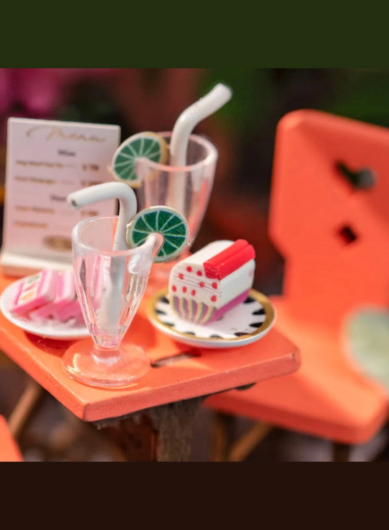 Tipsy Restaurant - DIY Miniature House Kit Braun