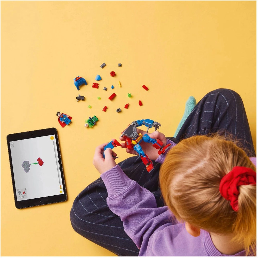 Superman Mech Vs. Lex Luthor