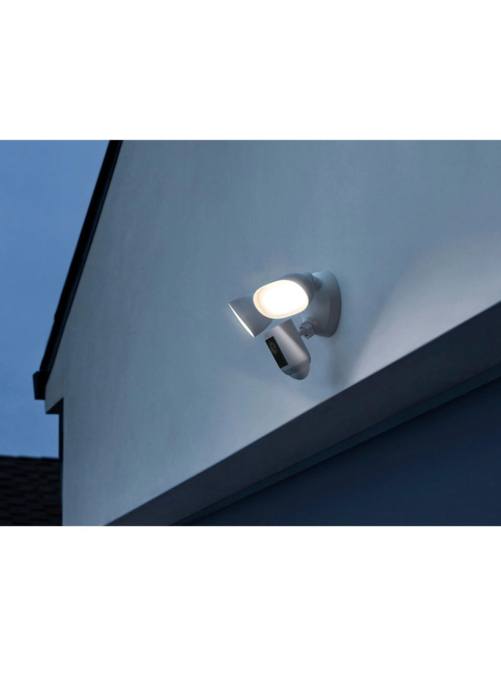 Floodlight Cam Wired Pro