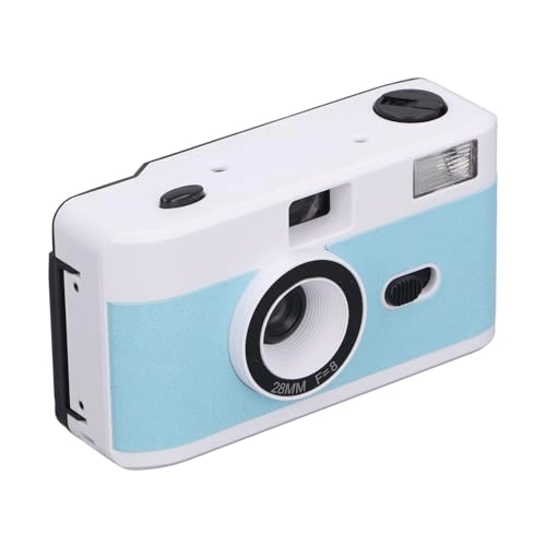 35mm Retro Camera - 28mm f/8 1/120s 35mm film