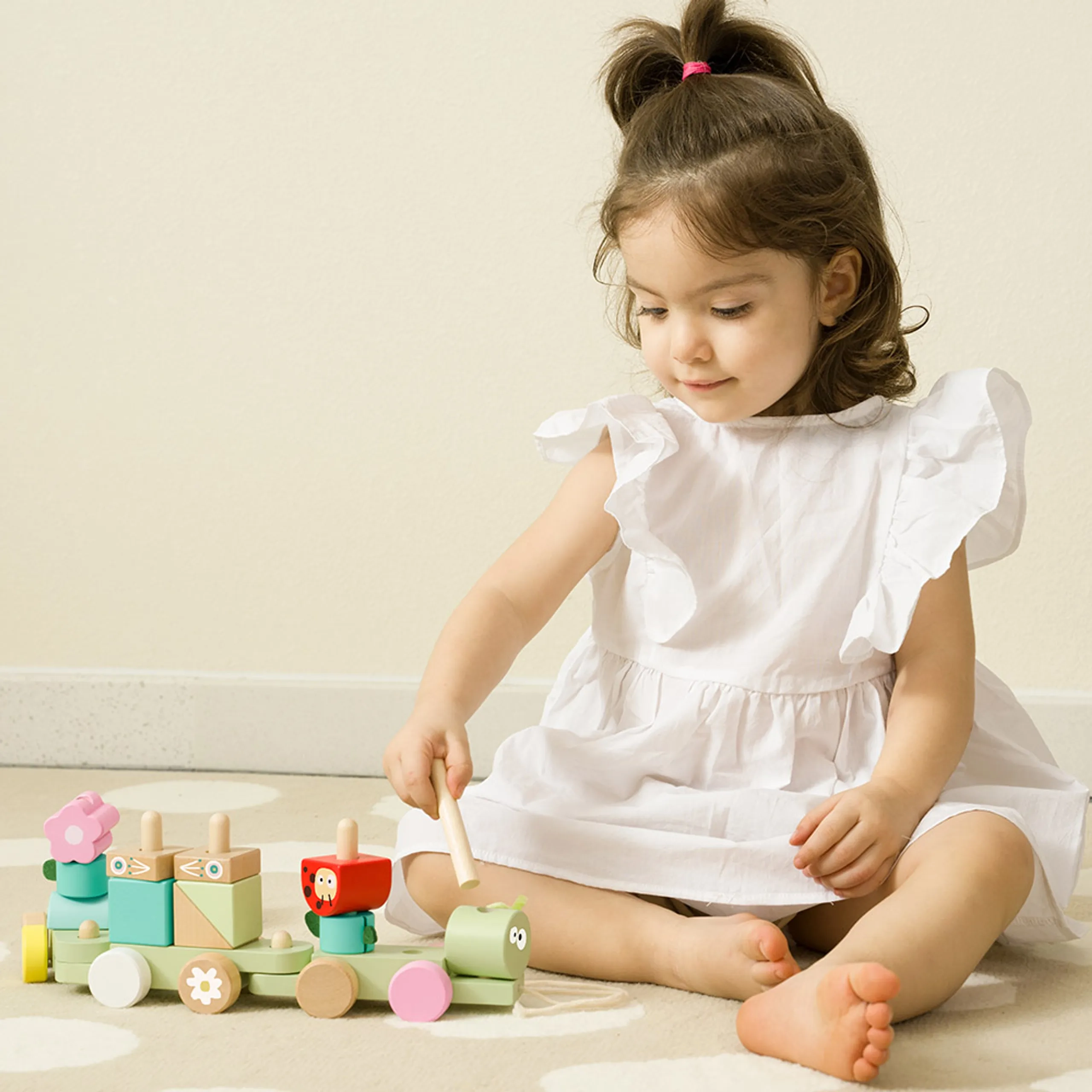 Wooden Pull Jungle - 27-piece caterpillar