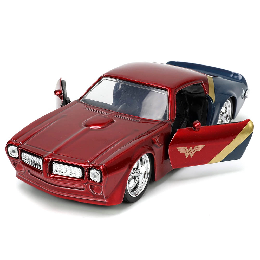 Wonder Woman 1972 Pontiac Firebird - 1:32