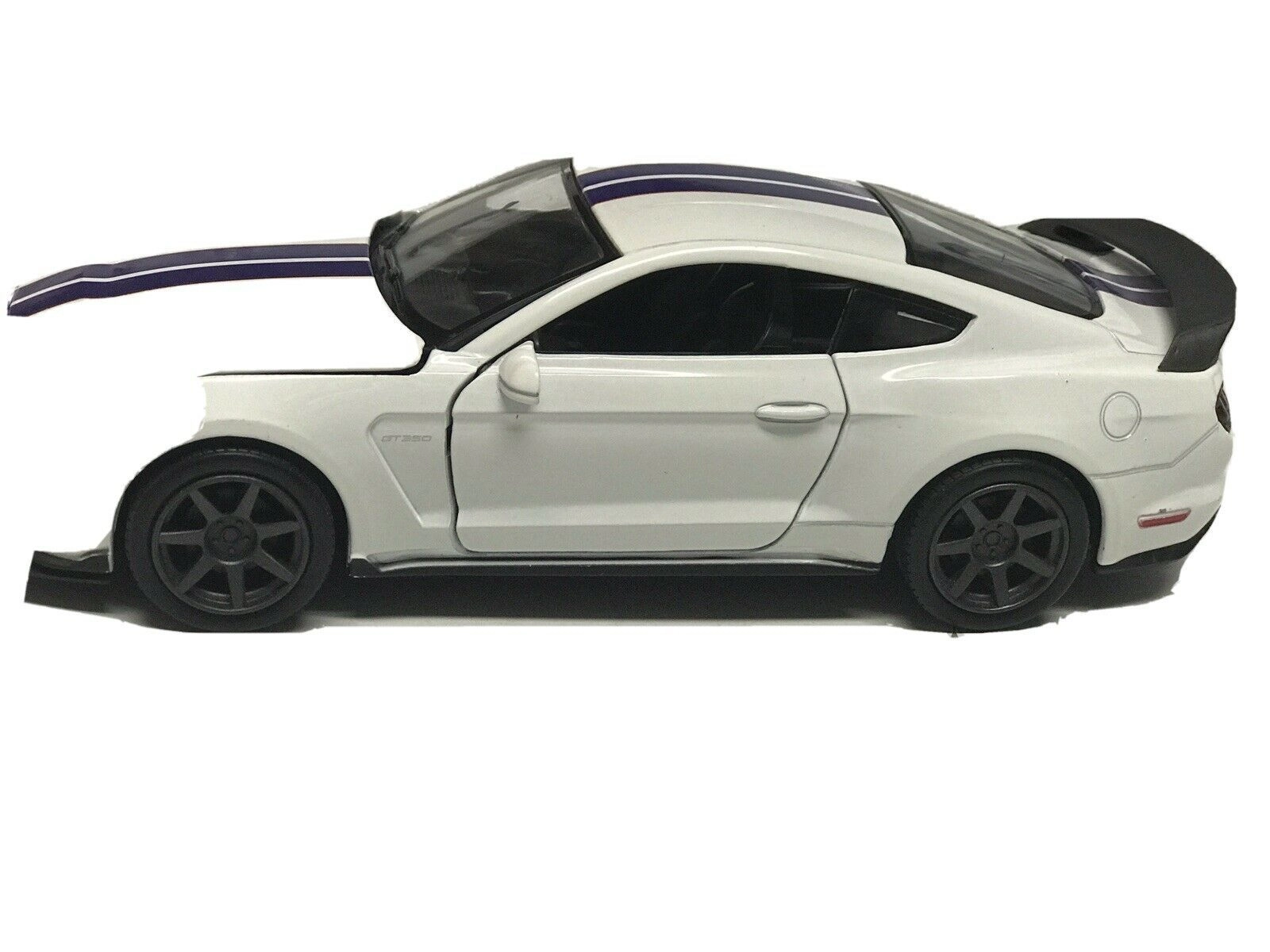 Ford Shelby GT350 - 1:24