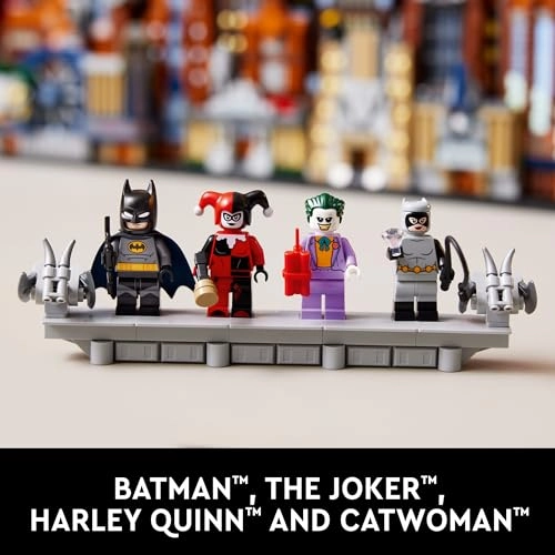 DC Batman: The Animated Series Gotham City Set (76271)