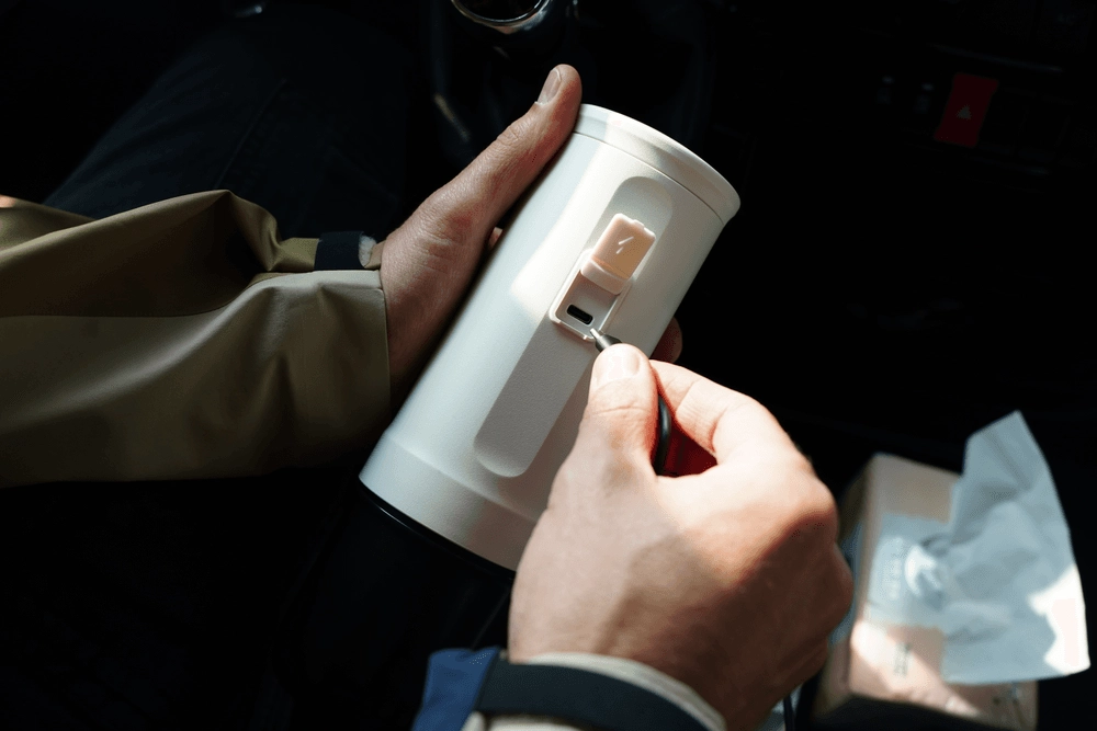 Nano Portable Espresso Machine - ground coffee and coffee capsules