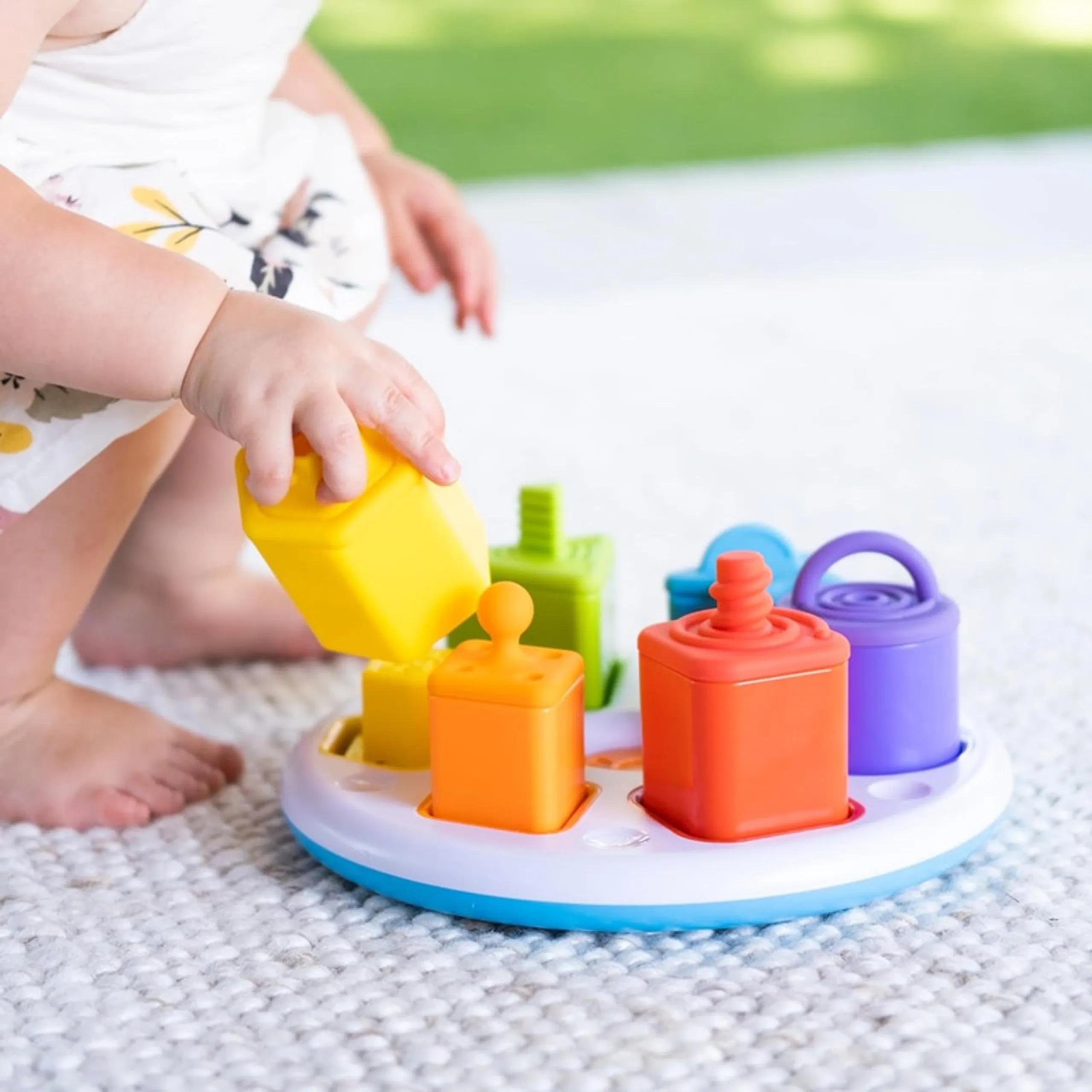 Fat Brain Toys Plugzy Shape Stacking - 10 months+ 13 pieces