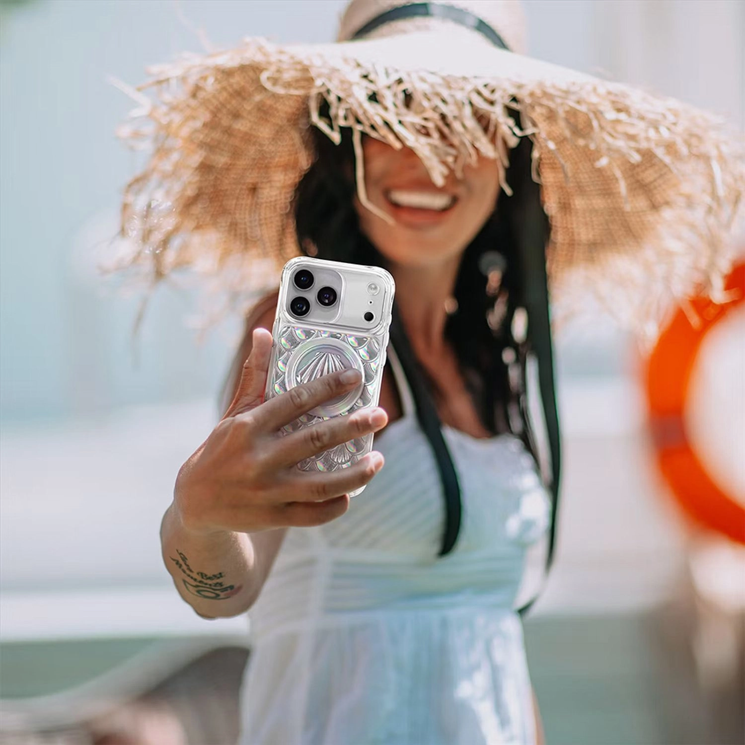 Pearl 3D Ocean Case with MagSafe for iPhone 17 Pro