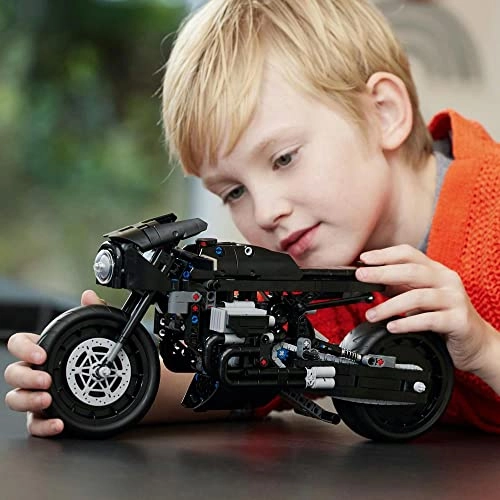 THE BATMAN BATCYCLE (42155) - Technic Motorbike