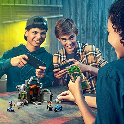 Hidden Side Newbury Subway