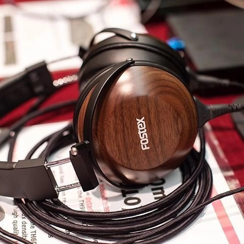 TH610 Wired Headphone