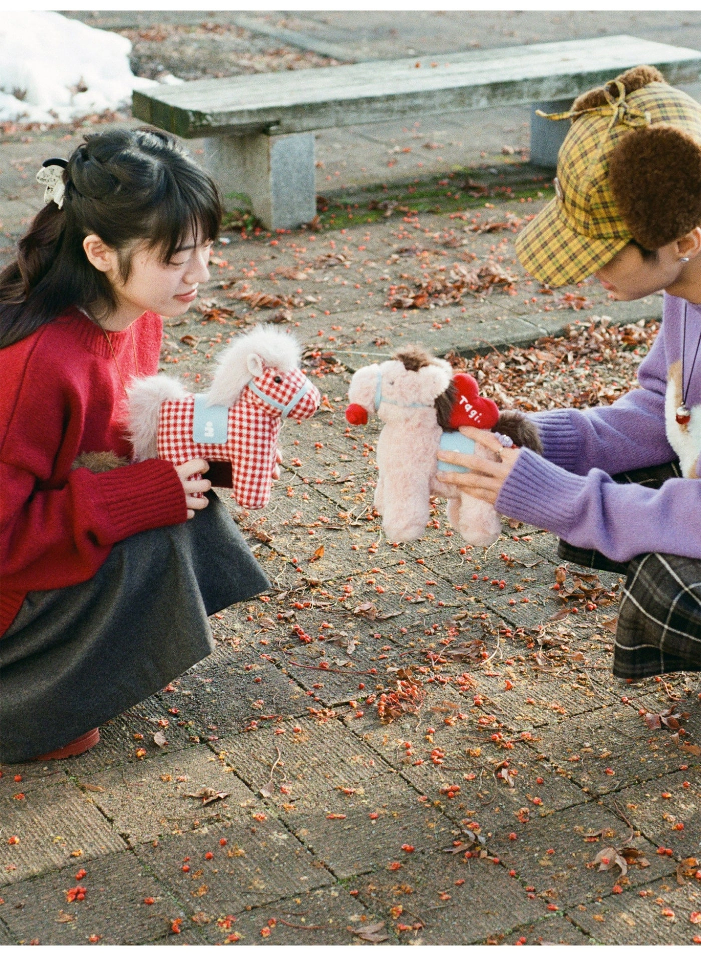 Magi Year of the Horse - 25 cm Lucky Red