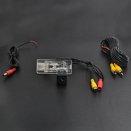 Car Rearview Camera - 728 x 512 pixels