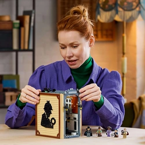 Sherlock Holmes: Book Nook (10351) - Bookshelf Decor for Adults