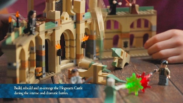 Harry Potter The Battle of Hogwarts (76415) - Castle with Minifigures