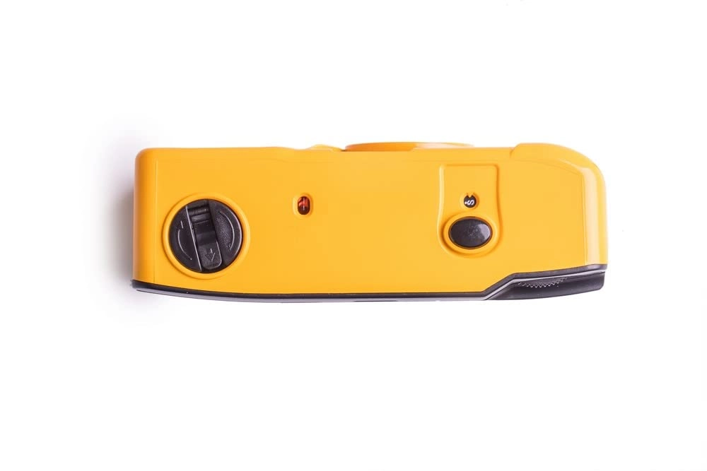 M38 - 35mm Built-In Flash Yellow