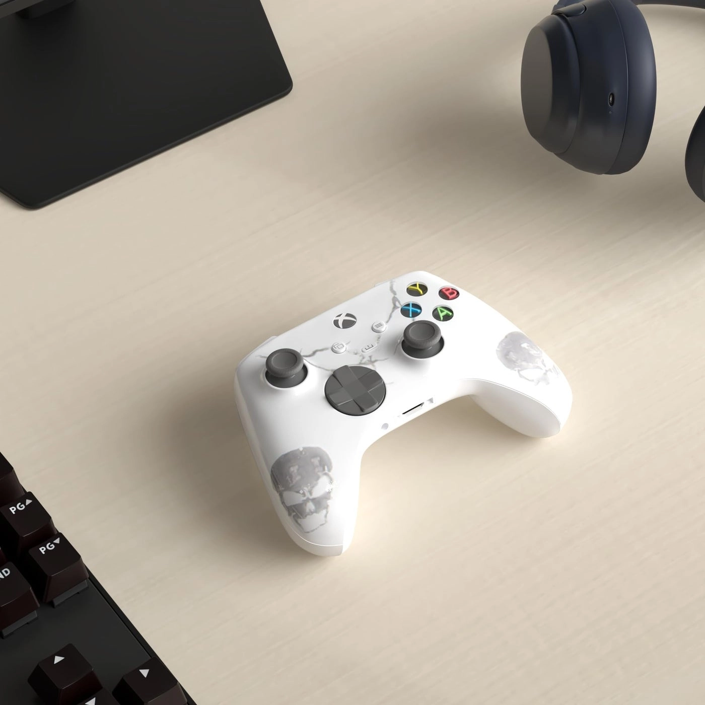 Skulls Wireless Gaming Controller - White Xbox One S/X, PC