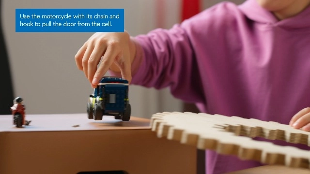 City Police Prisoner Transport Van (60479) - 3 Minifigures Motorbike