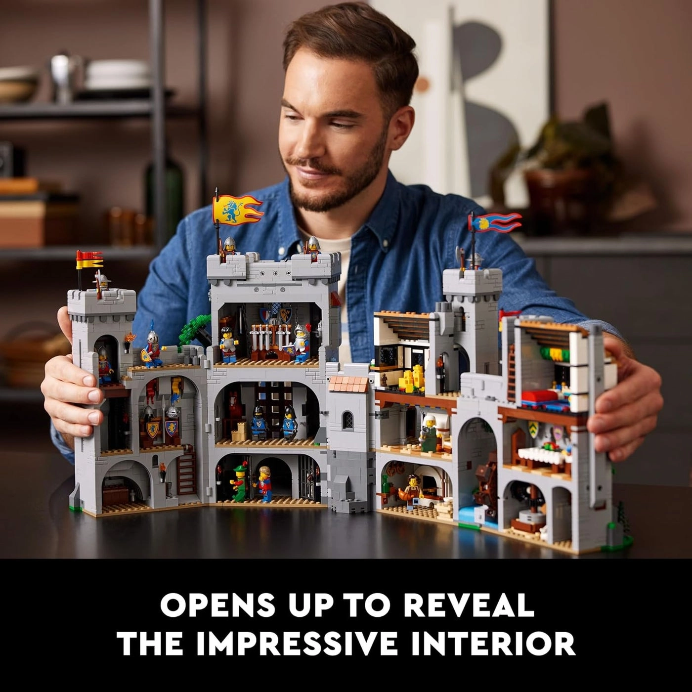 Lion Knights' Castle (10305) - Castle