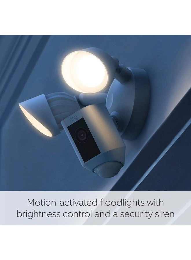 Floodlight Cam Wired Plus