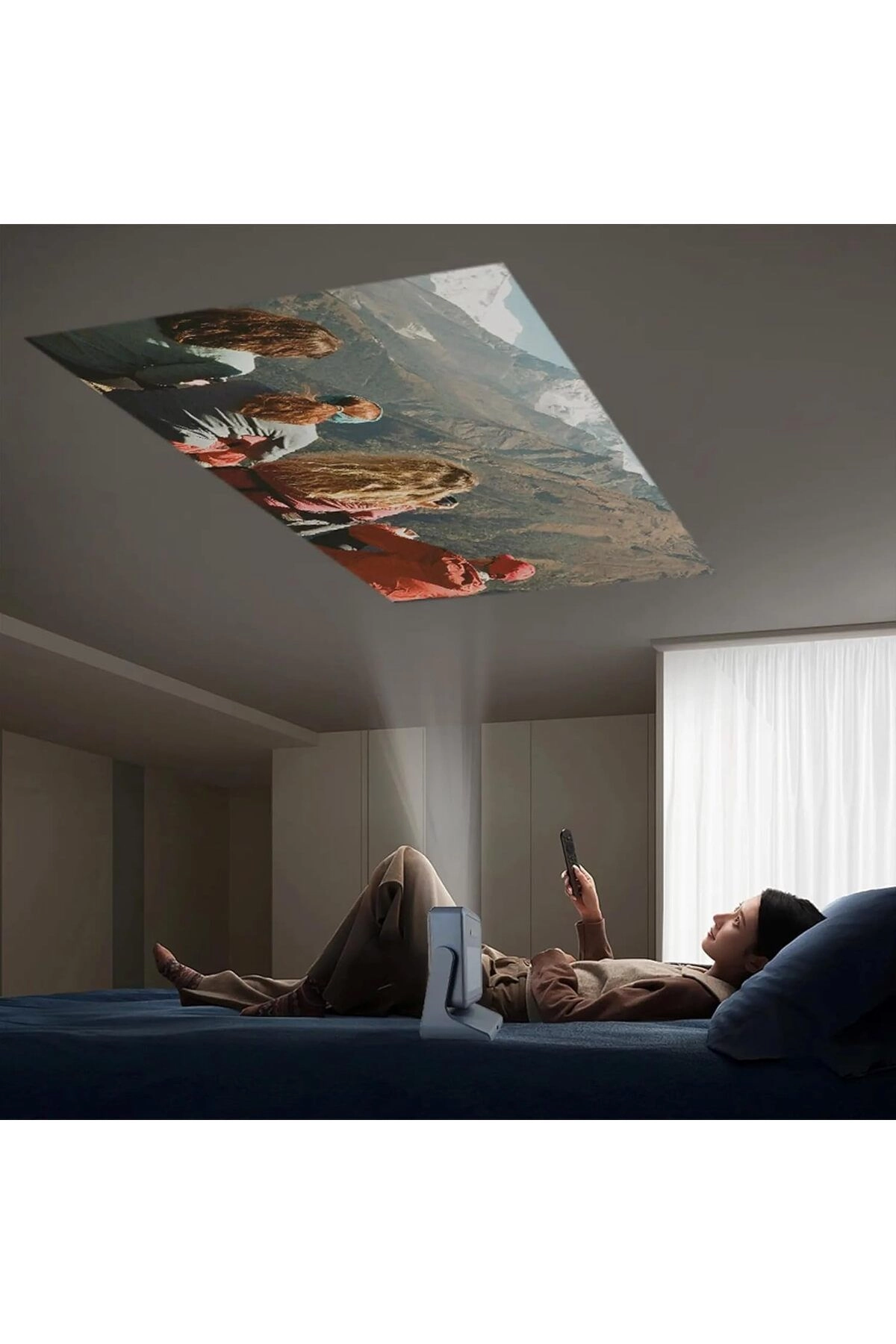 Mini Projector - 400 ANSI lumens 1080P Full HD