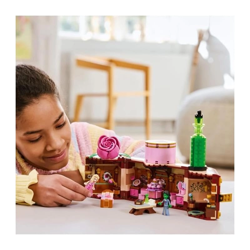 LEGO Wicked Glinda & Elphaba's Dormitory (75683)