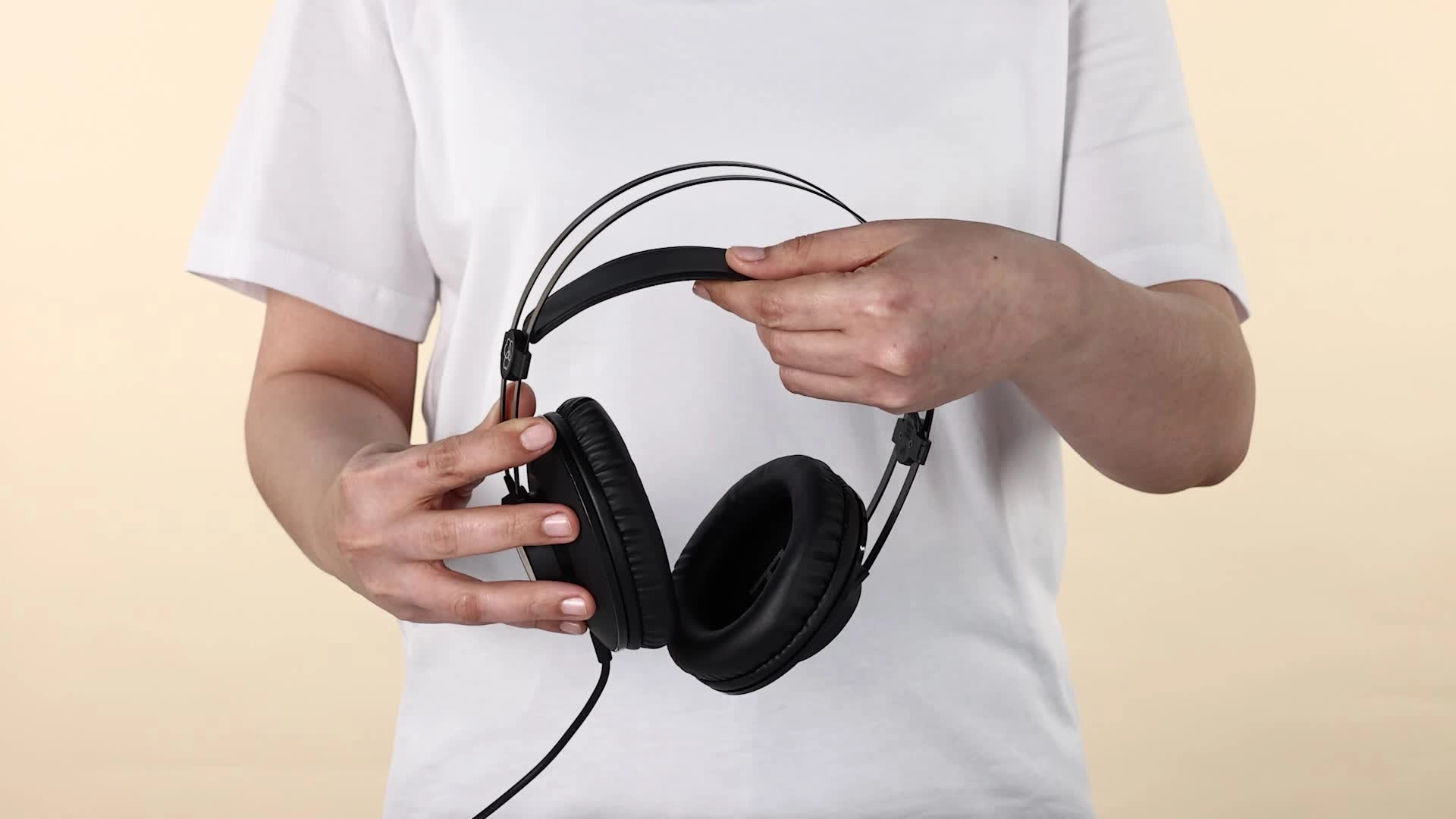 K72 Wired Headphone