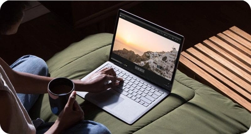 (Renewed) Surface Laptop 1 - 13.5'' Core i5-7200U 8GB DDR4 256GB SSD