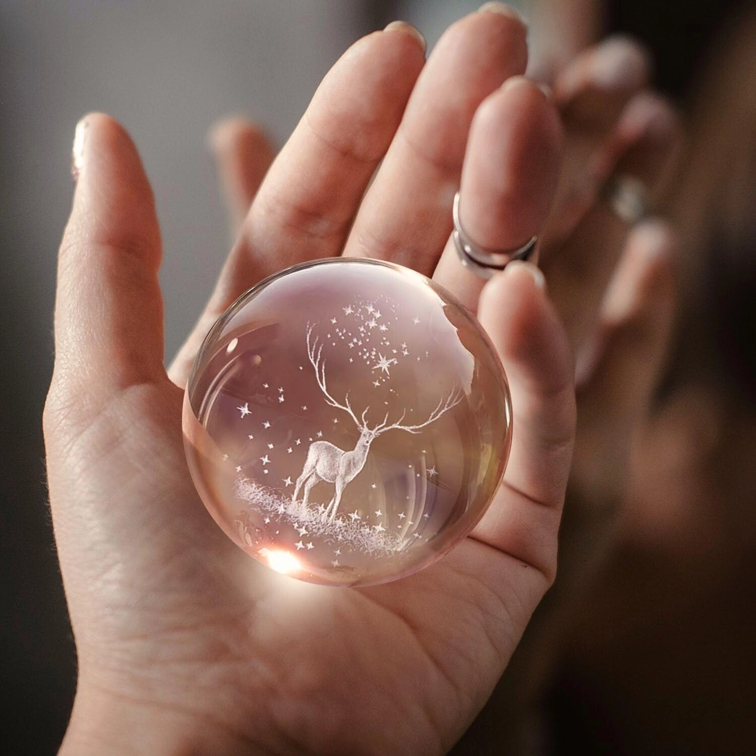 3D Engraved Deer Crystal Globe Lamp - Warm White USB Wooden Base