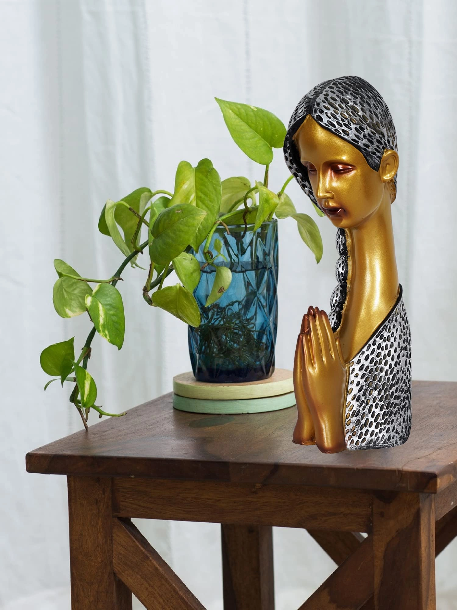 zart Welcome Lady - Polyresin