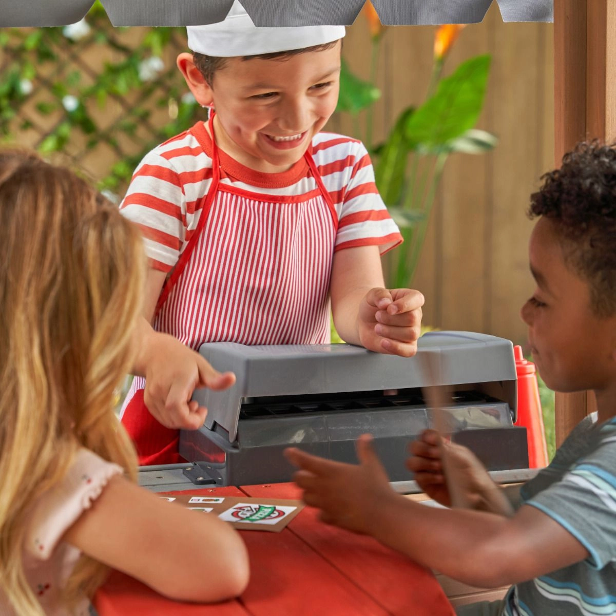 Grill & Chill Pizza Playhouse - 3-10 Years 110 lbs./child