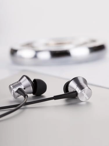 E1009 Wired Earbud