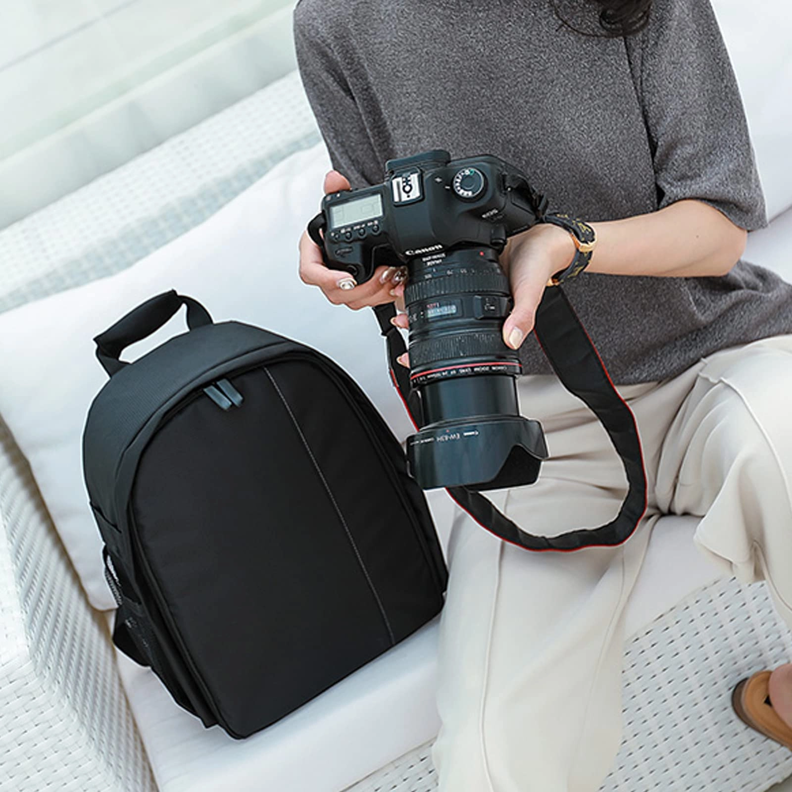 Camera Backpack - 40 cm x 30 cm x 7.5 cm Compatible with Canon Nikon Sony Professional