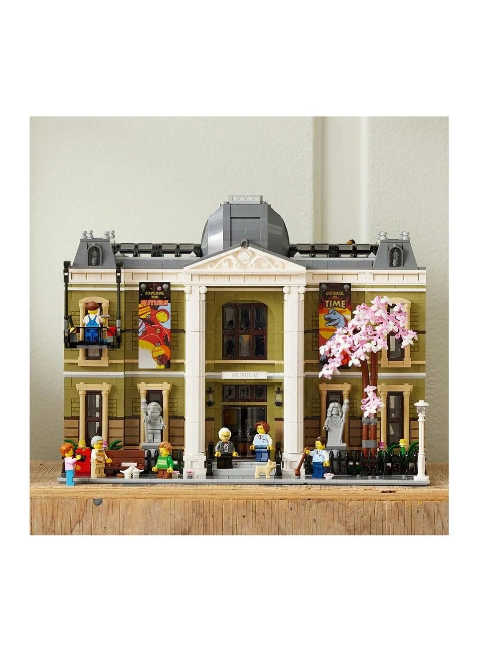 Icons Natural History Museum (10326)