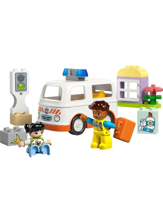 DUPLO Ambulance & Driver (10447) - Vehicle