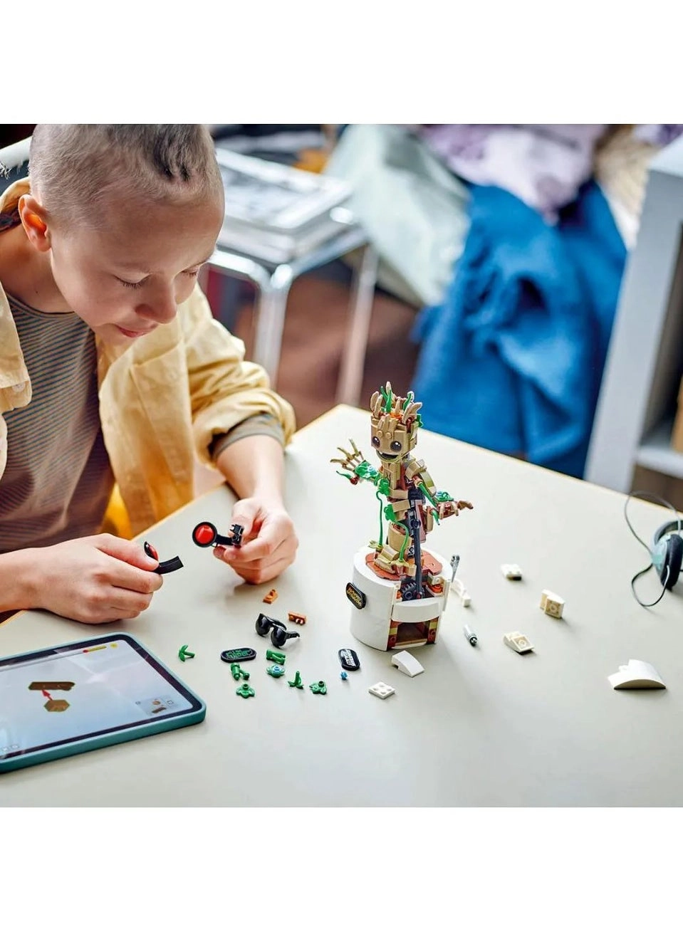 Marvel LEGO Dancing Groot (76297)