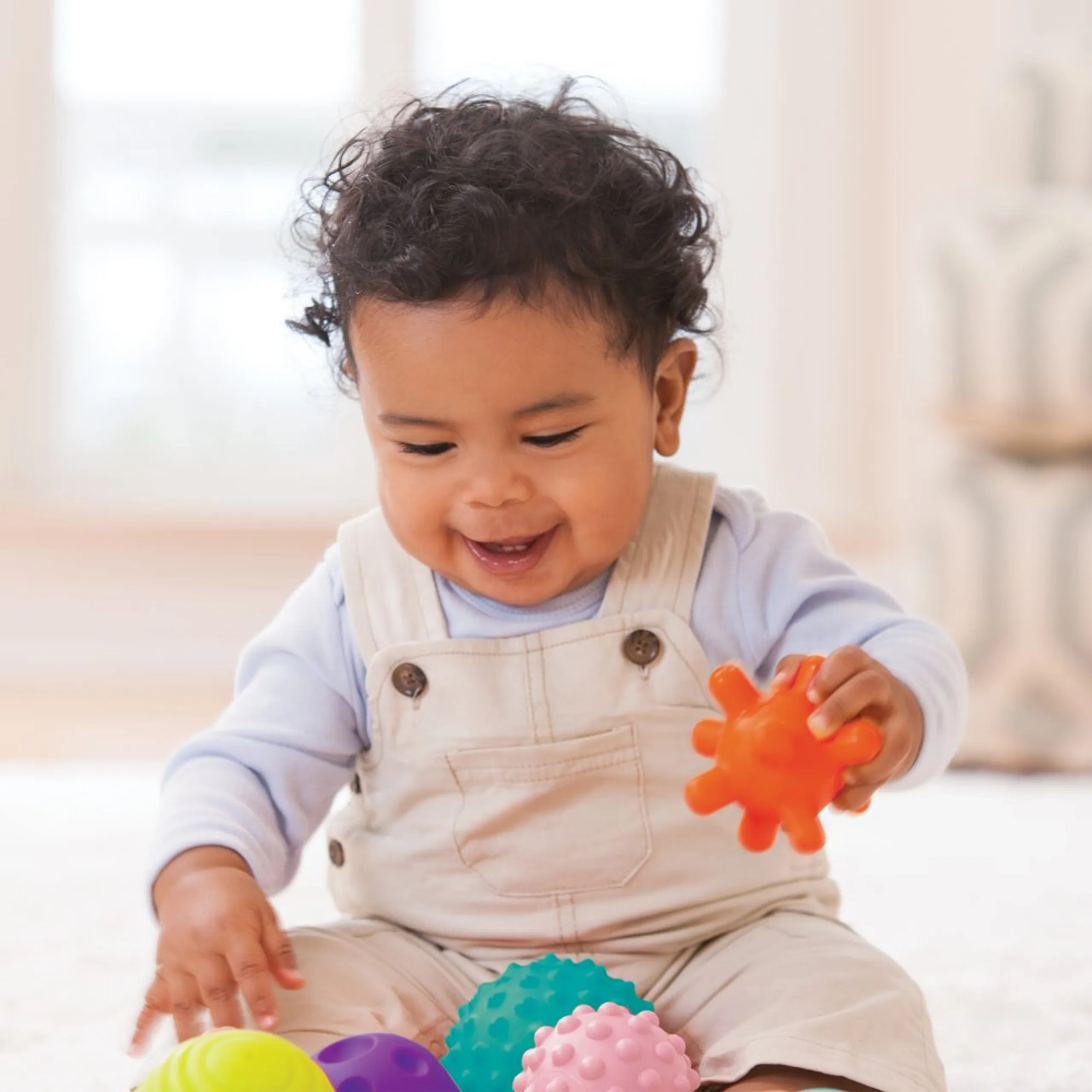 Textured Muliti-Ball Set - Suitable for 6 months and above 6-piece
