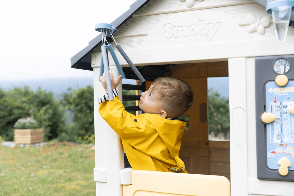 4 Seasons Playhouse - Suitable for 3 Years & Above