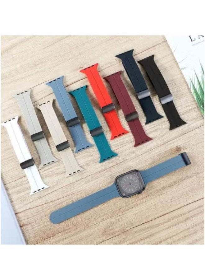Silicone Watch Band for Apple Watch Series 6/7/8/9 & SE (38/40/41mm) - Blue