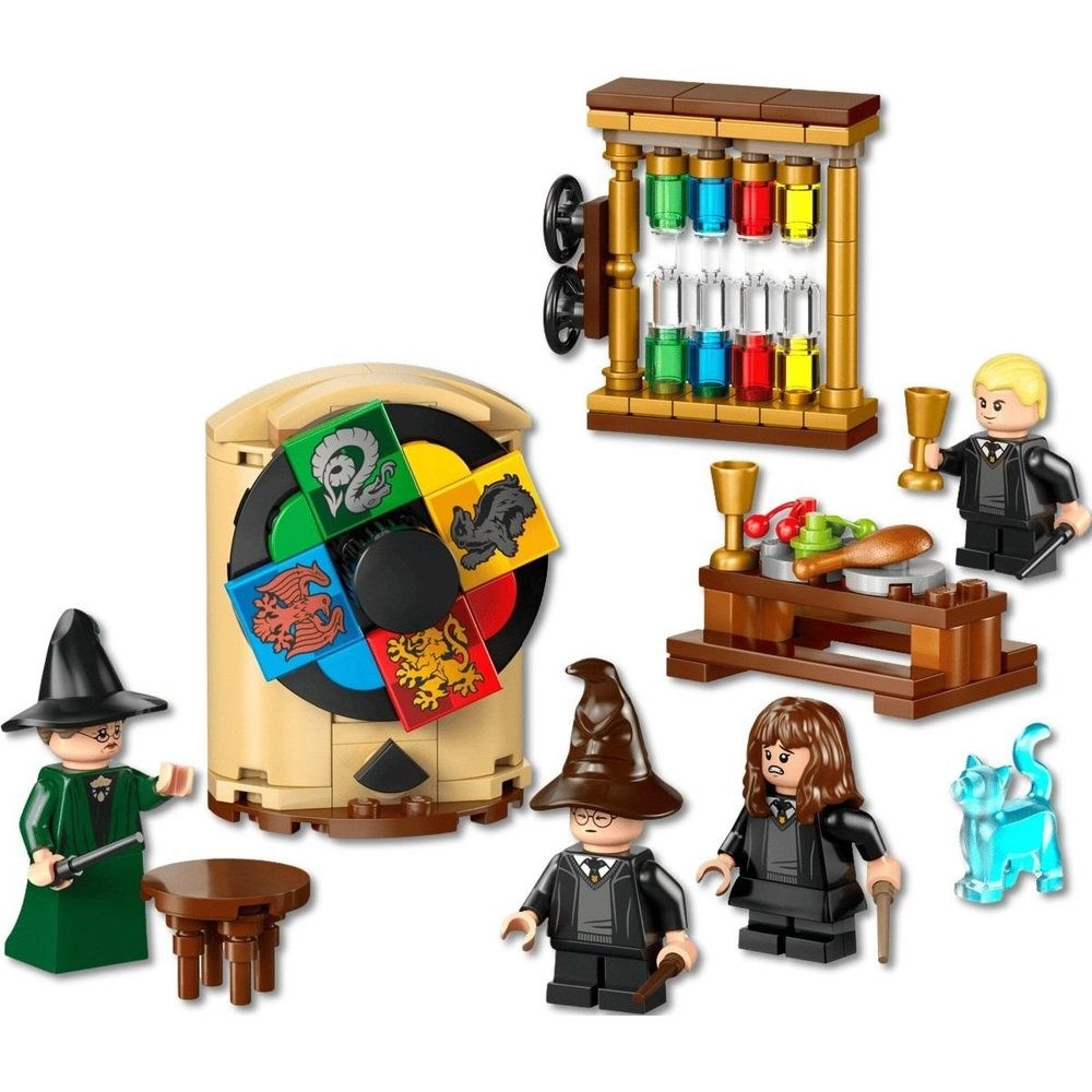 LEGO Harry Potter Hogwarts Castle: Sorting Hat Ceremony
