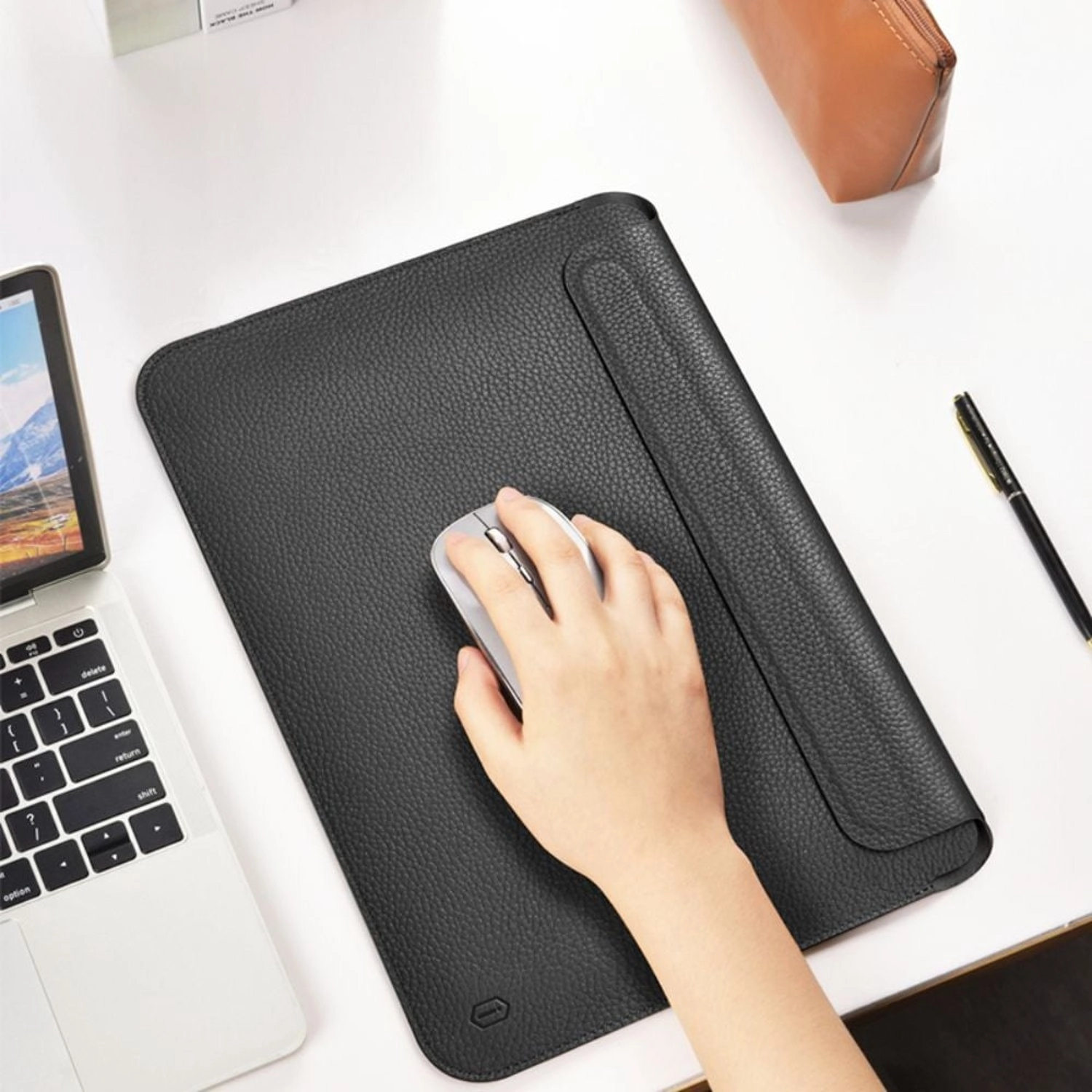 Skin Pro Sleeve for MacBook 13.3-Inch - 2 in 1