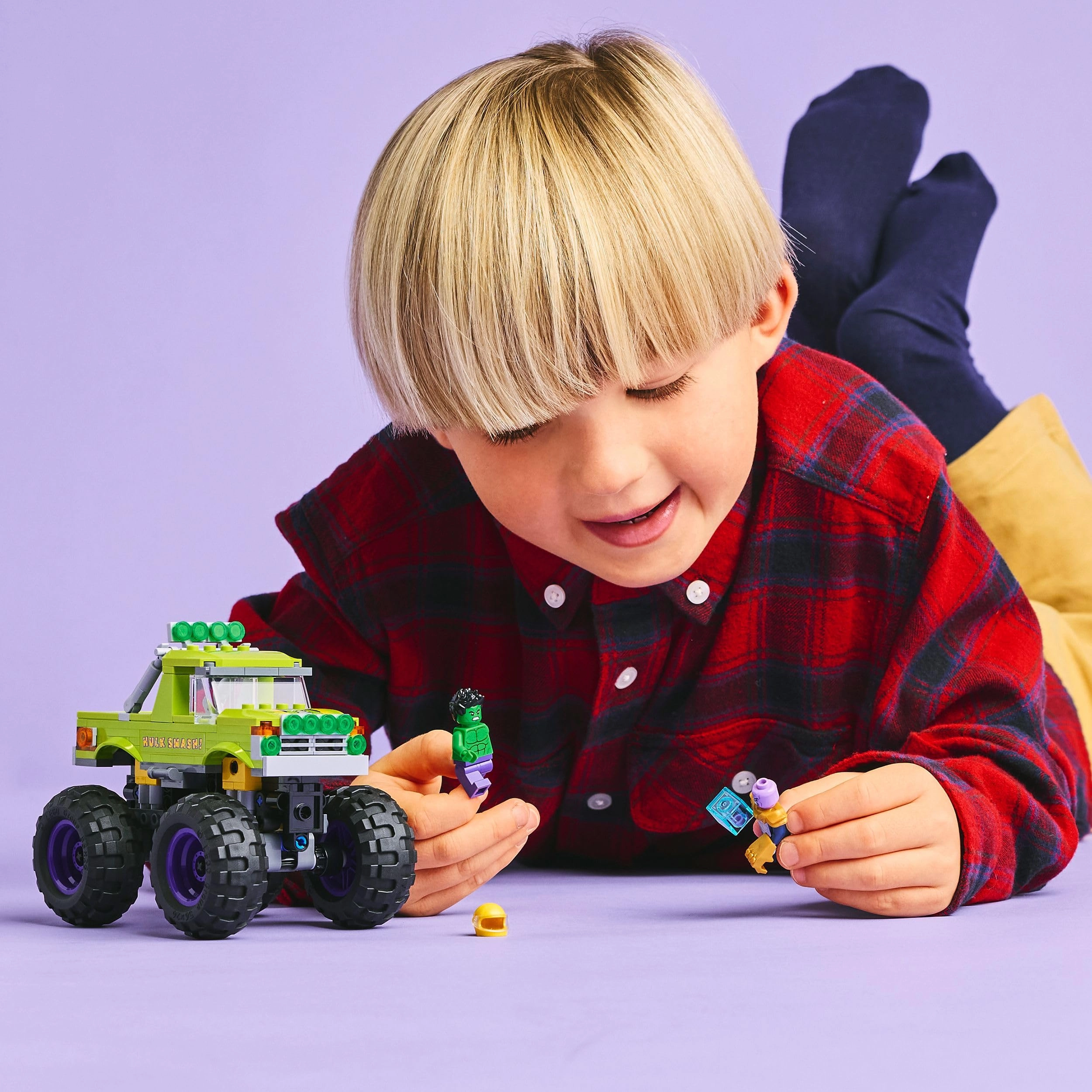 Marvel The Hulk Truck vs. Thanos (76312)