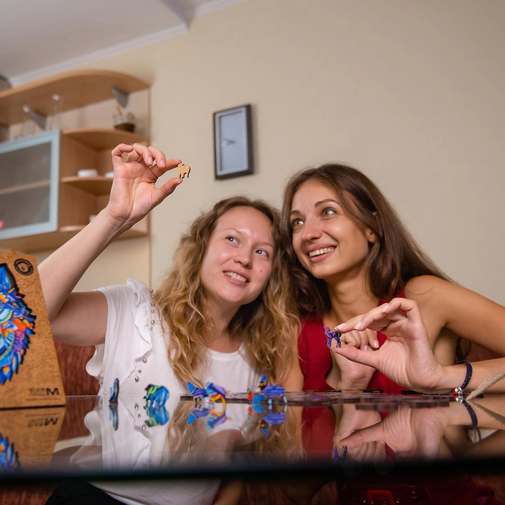 Majestic Wolf Wooden Puzzle (4107390-WOLF_M) - 185 pcs