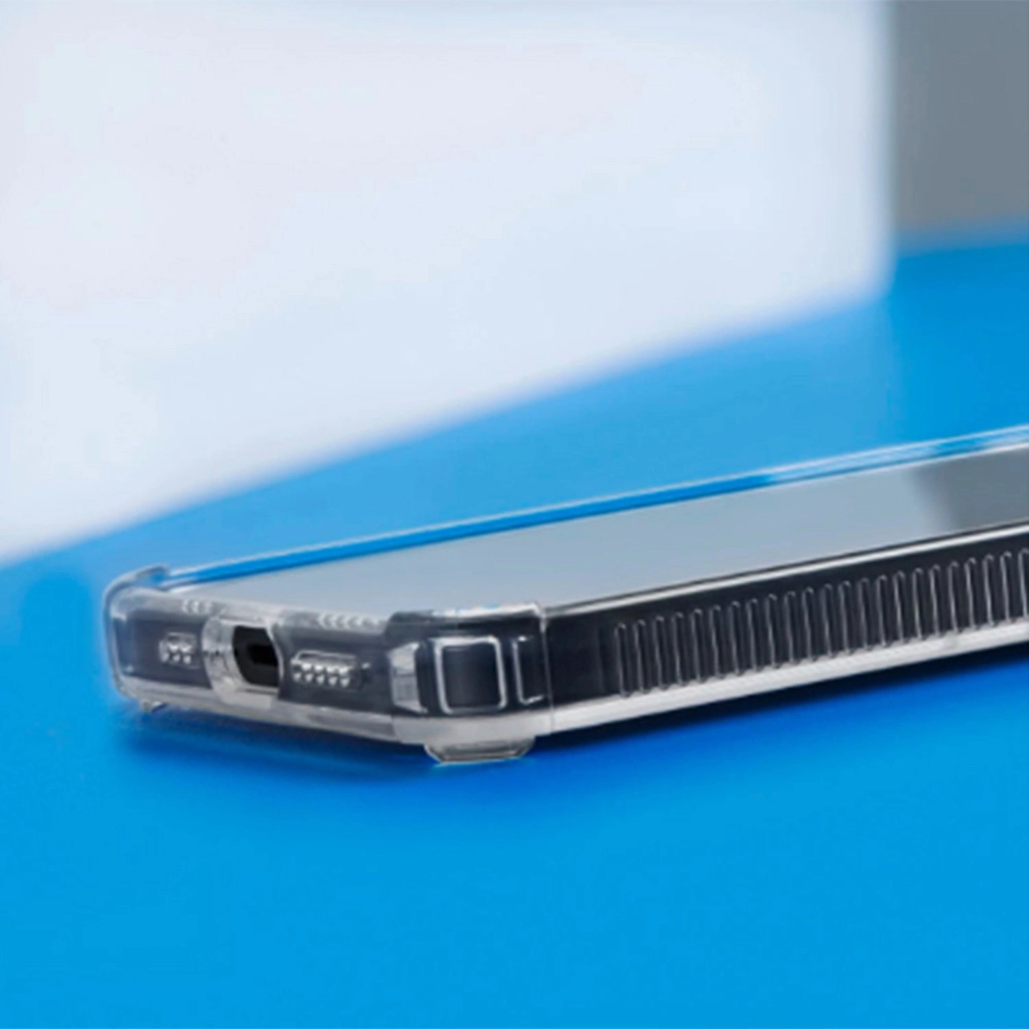 Extreme Protect Cover with MagSafe for Apple iPhone 16 Pro