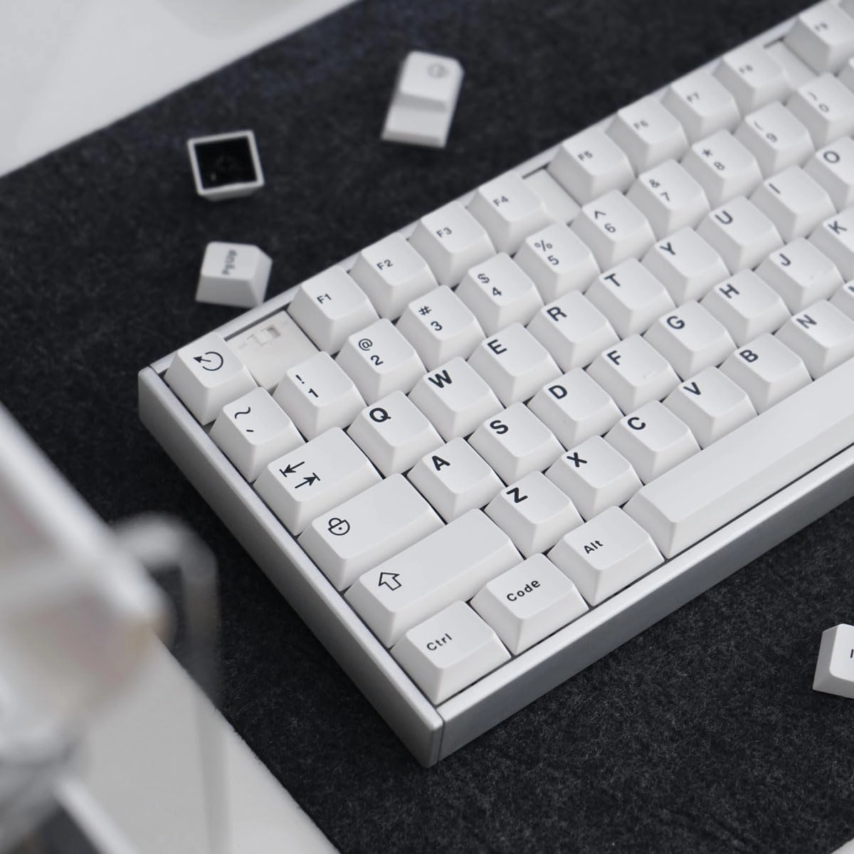 White Black Gradient Keycaps Set - Wired