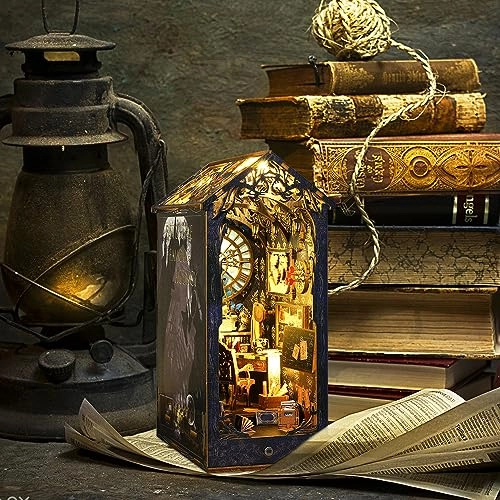 DIY Book Nook Kit - detective agency