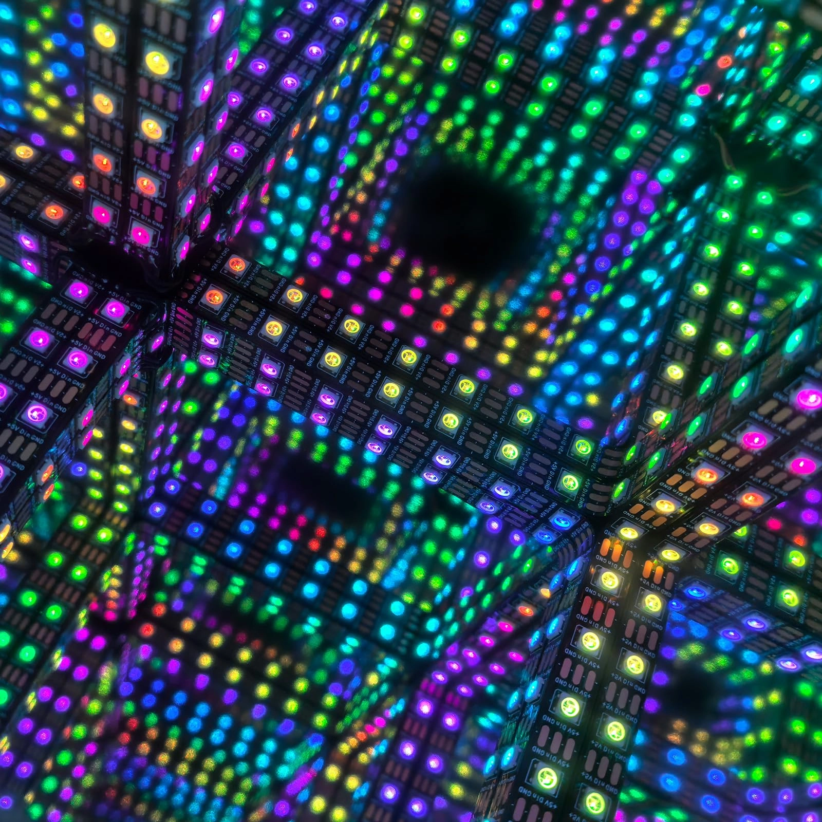 Hyper Cube - LED Table Lamp Color-Changing Music-Sync