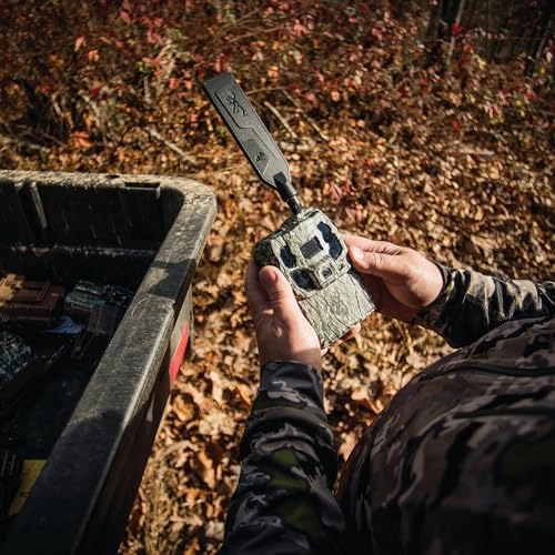 Defender Pro Scout Max HD - 24MP + Ultra SD Card - 32GB + USB Card Reader