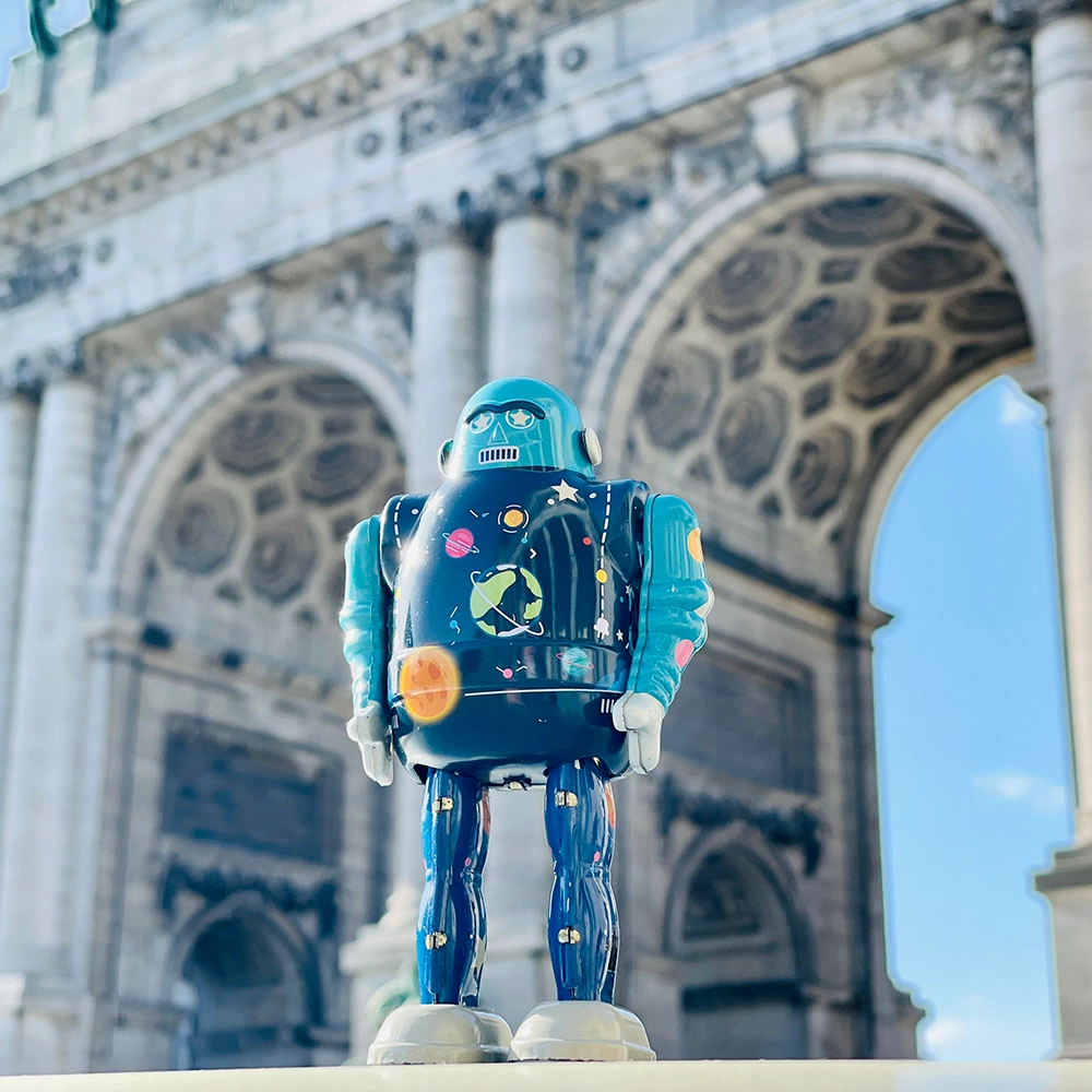 Starbot - Limited edition 2000 pieces 15cm
